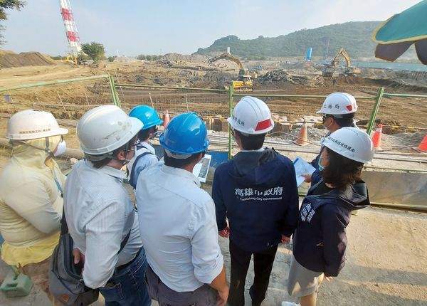 臺(tái)積電在高雄煉油廠舊址建設(shè)新廠 830多畝含兩個(gè)晶圓廠一個(gè)研發(fā)中心(圖2) 1-211115143Q2458.jpg