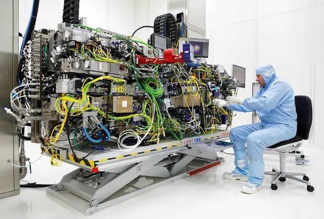 ASML公布新EUV設備 0.55NA或將讓突破2nm變為可能(圖1) 5-211116111354292.jpeg