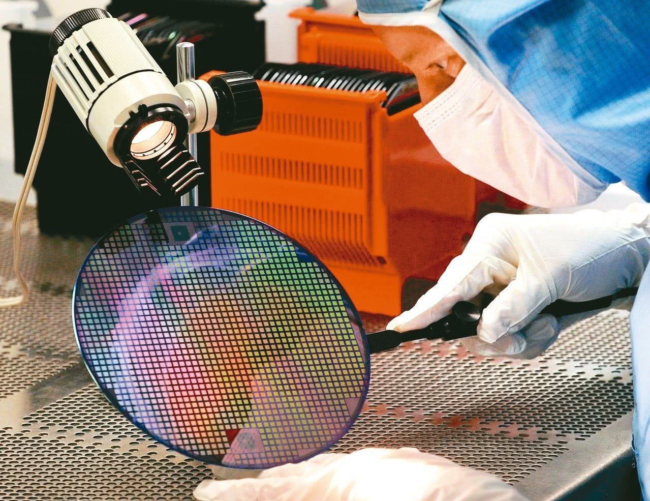 電源管理芯片需求將上升 多家企業要求預留12英寸晶圓產能(圖1) 1-2111241AG5139.jpg