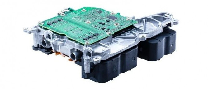 電裝推出首款采用SiC功率半導(dǎo)體的逆變器(圖1) 9-2304101G209420.png